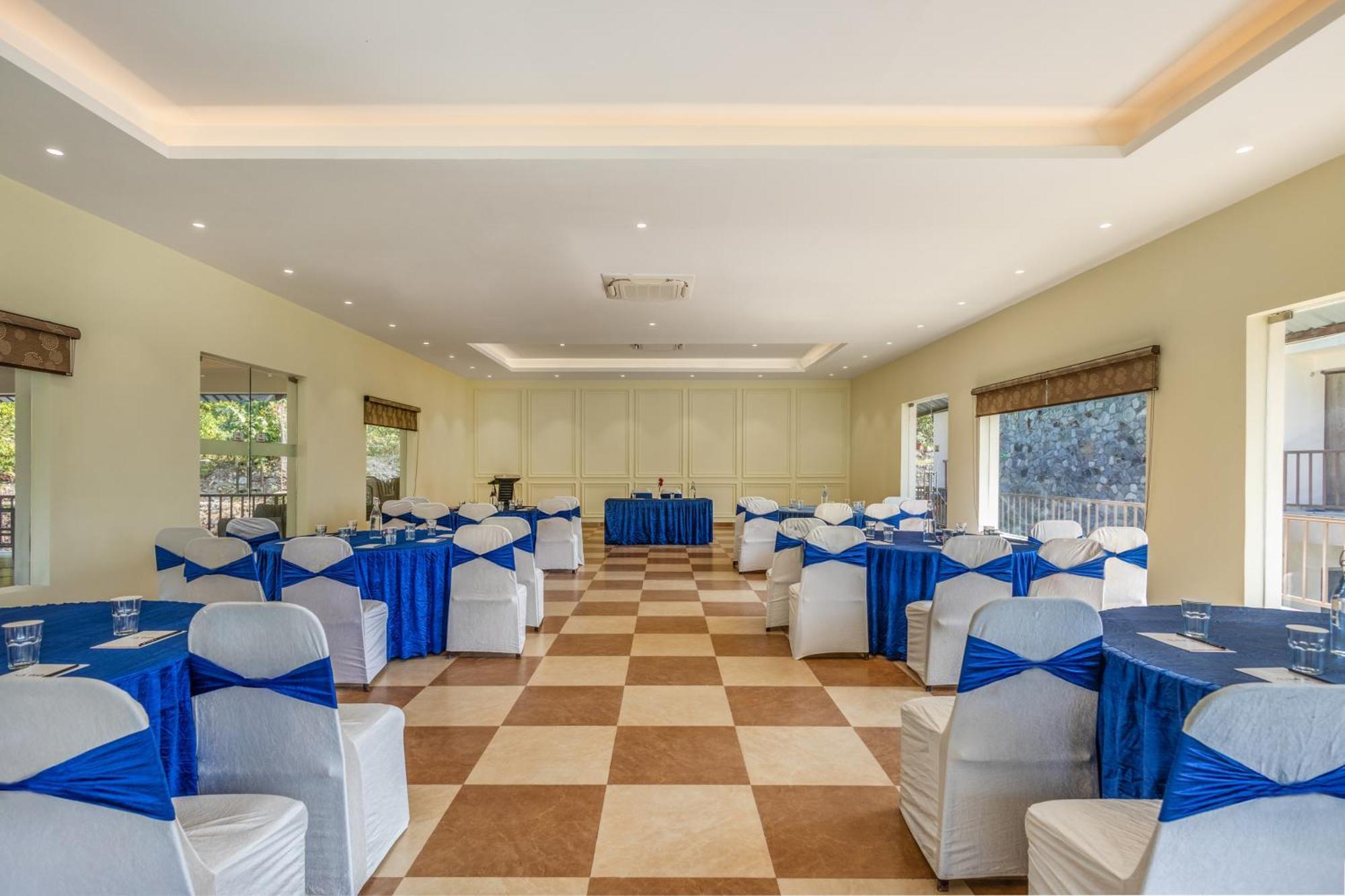 สเตอร์ลิง คอร์เบต Hotel Garjia ภายนอก รูปภาพ