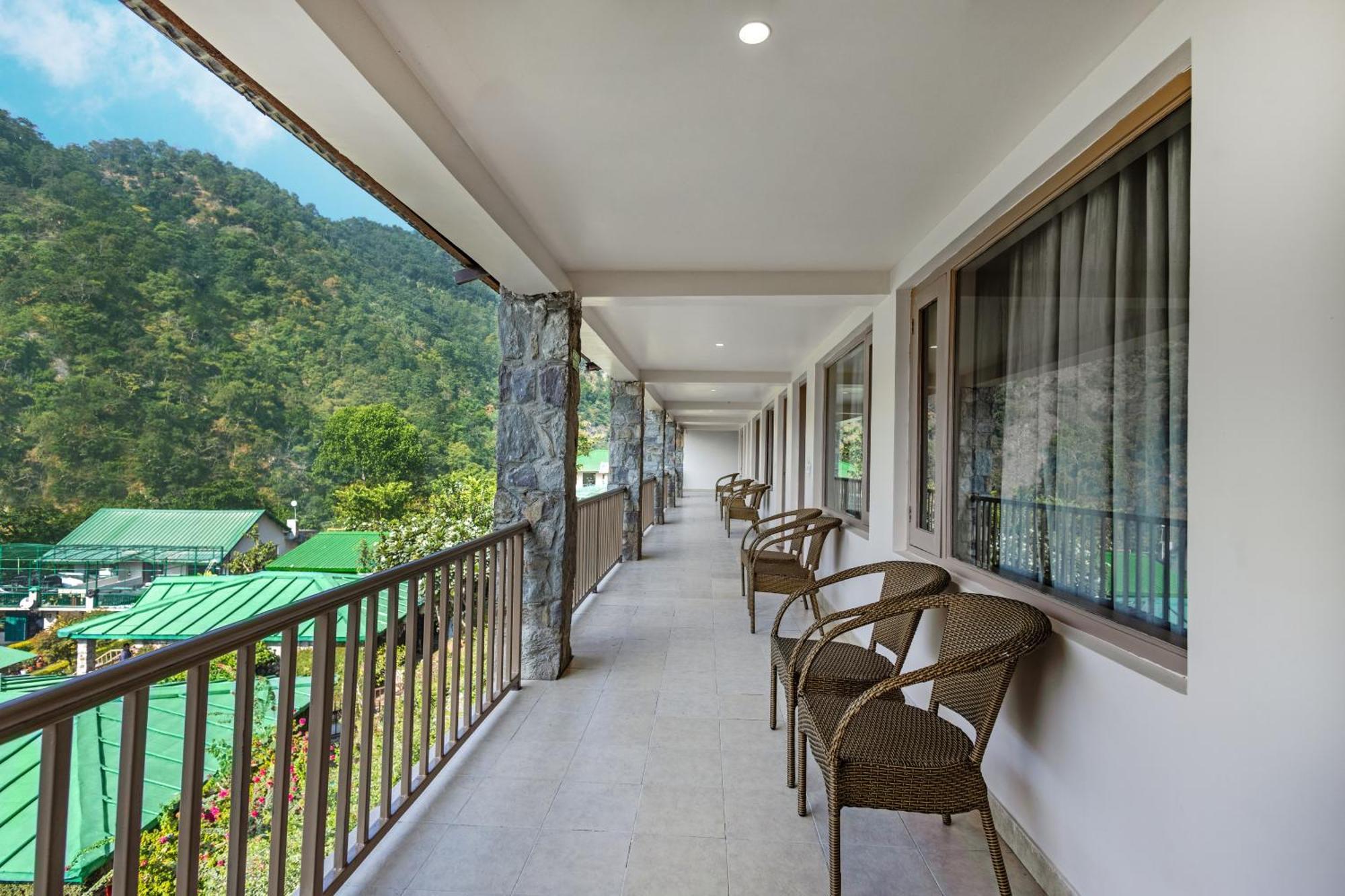 สเตอร์ลิง คอร์เบต Hotel Garjia ภายนอก รูปภาพ