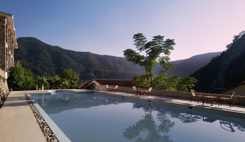 สเตอร์ลิง คอร์เบต Hotel Garjia ภายนอก รูปภาพ
